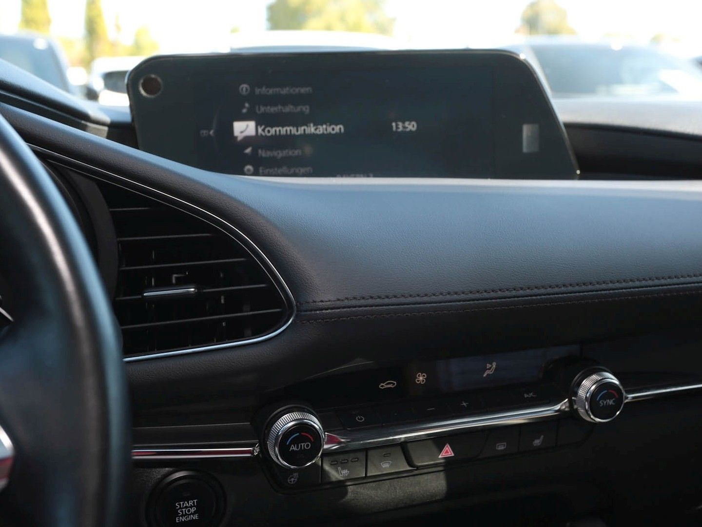 Mazda 3 Selection NAVI+PDC+360°MONITOR+SHZ+LHZ