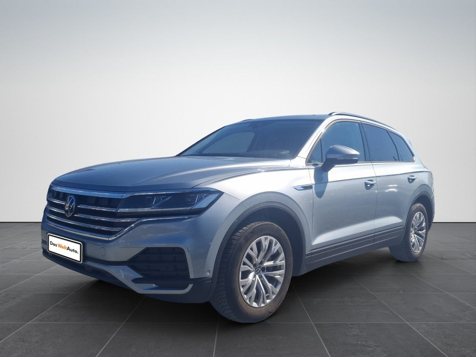 Volkswagen Touareg Garantie 12 luni / Rate / Leasing / Credit / Istoric si km certificati