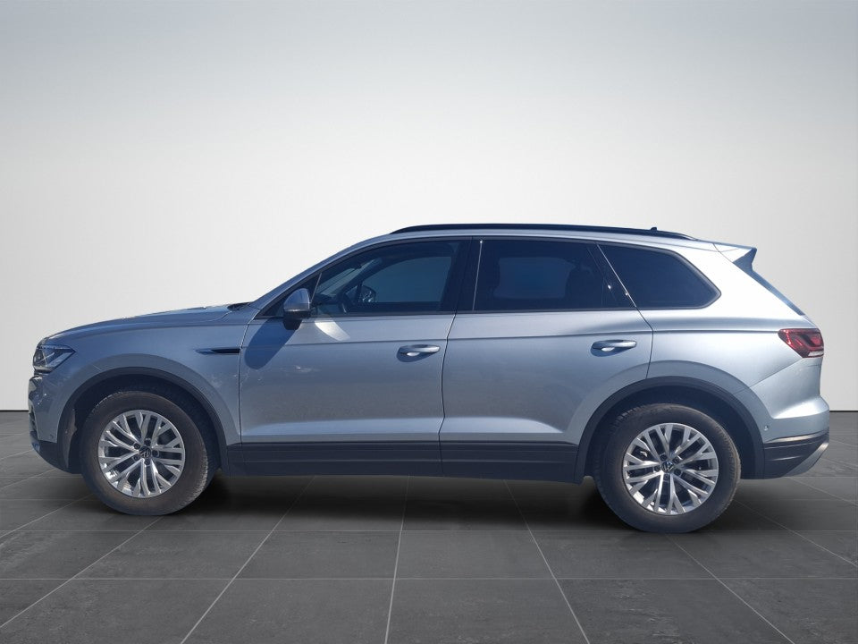 Volkswagen Touareg Garantie 12 luni / Rate / Leasing / Credit / Istoric si km certificati