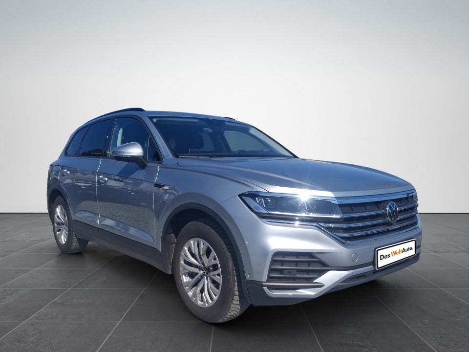Volkswagen Touareg Garantie 12 luni / Rate / Leasing / Credit / Istoric si km certificati