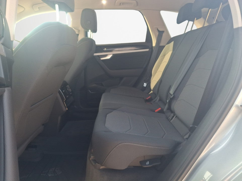 Volkswagen Touareg Garantie 12 luni / Rate / Leasing / Credit / Istoric si km certificati