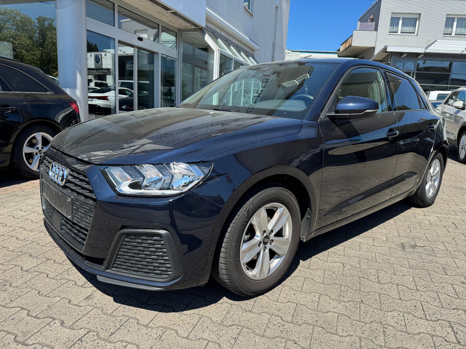 Audi A1 Sportback 25 TFSI S line - Samsaru's Car Outlet