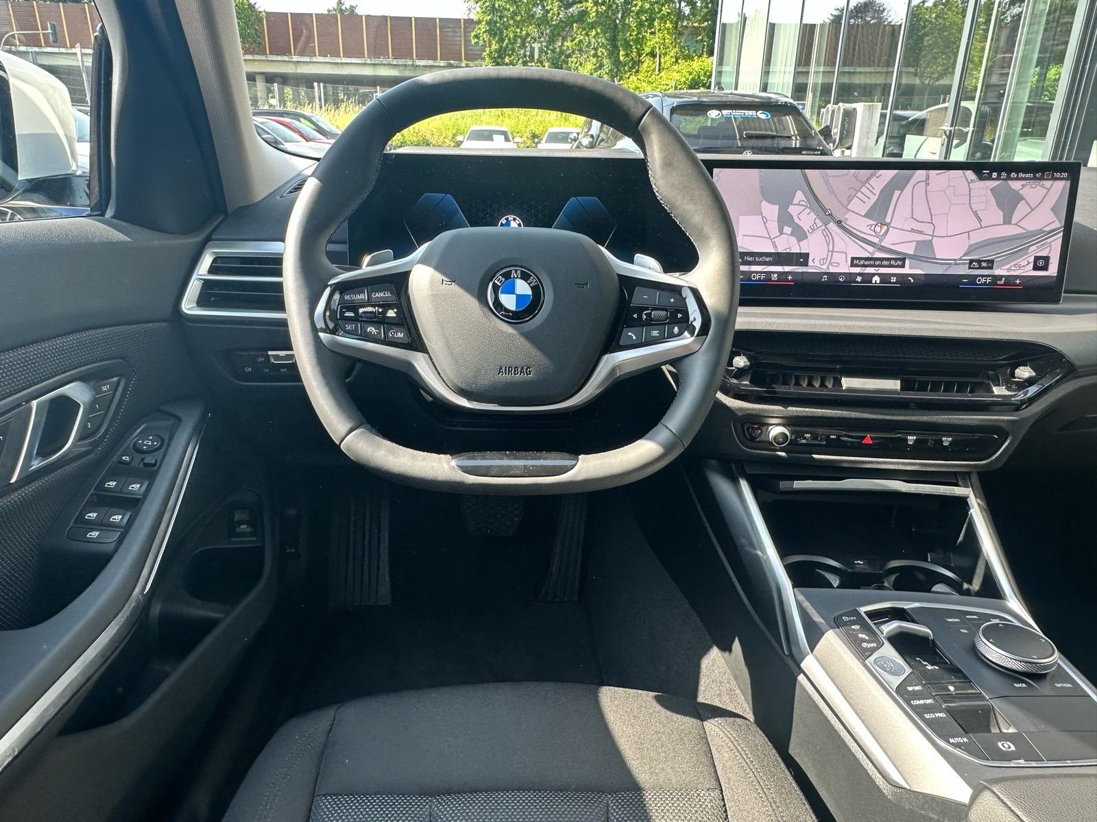 BMW 318i Touring DrivingAssist Stop&Go HeadUp AHK