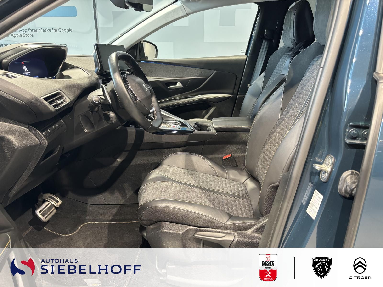 Peugeot 3008 Roadtrip HYBRID 225 e-EAT8