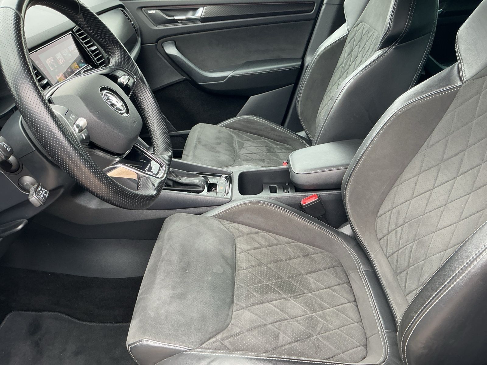 Skoda Kodiaq 2.0 TSI 4x4 DSG SPORTLINE NAVI+AHK+STDHZG