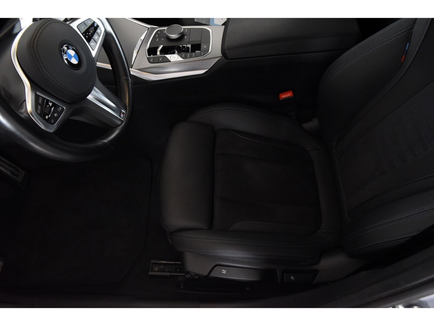 BMW 320 d xDrive Touring M Sport - Samsaru's Car Outlet