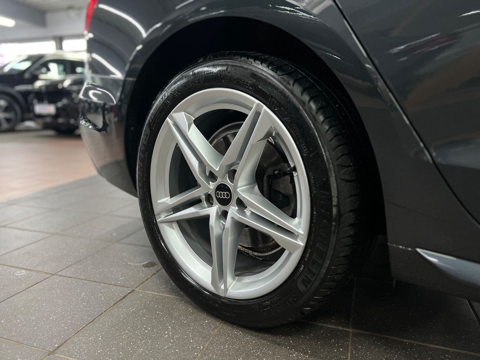 Audi A4 Avant 40 TDI quattro advanced VIELE EXTRAS