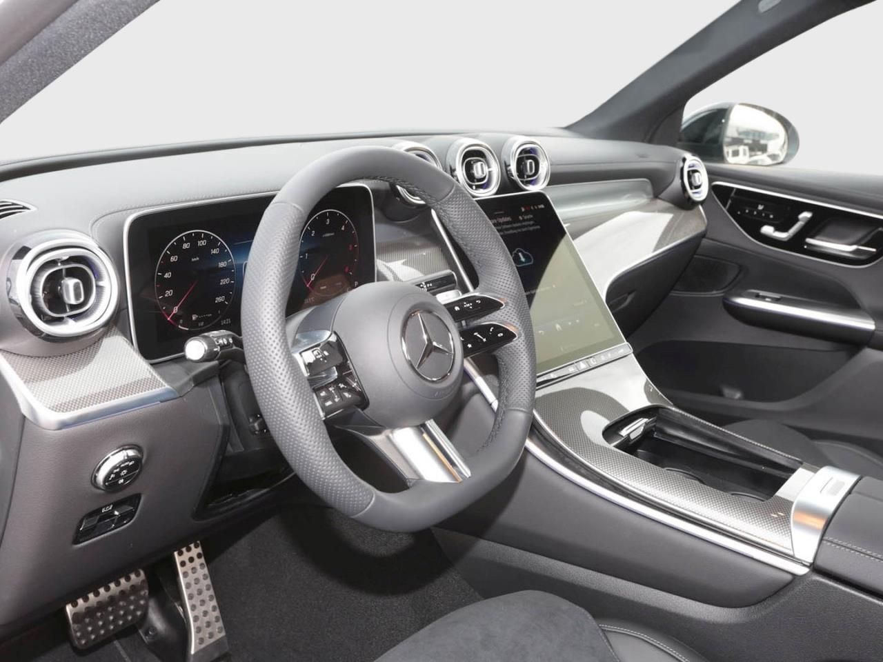 Mercedes-Benz GLC 220 d 4MATIC AMG Night Distronic Panorama AH