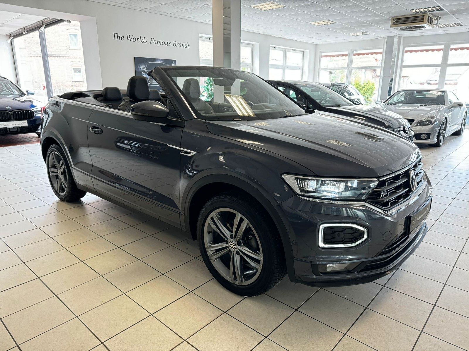 Volkswagen T-Roc R-Line - Samsaru's Car Outlet
