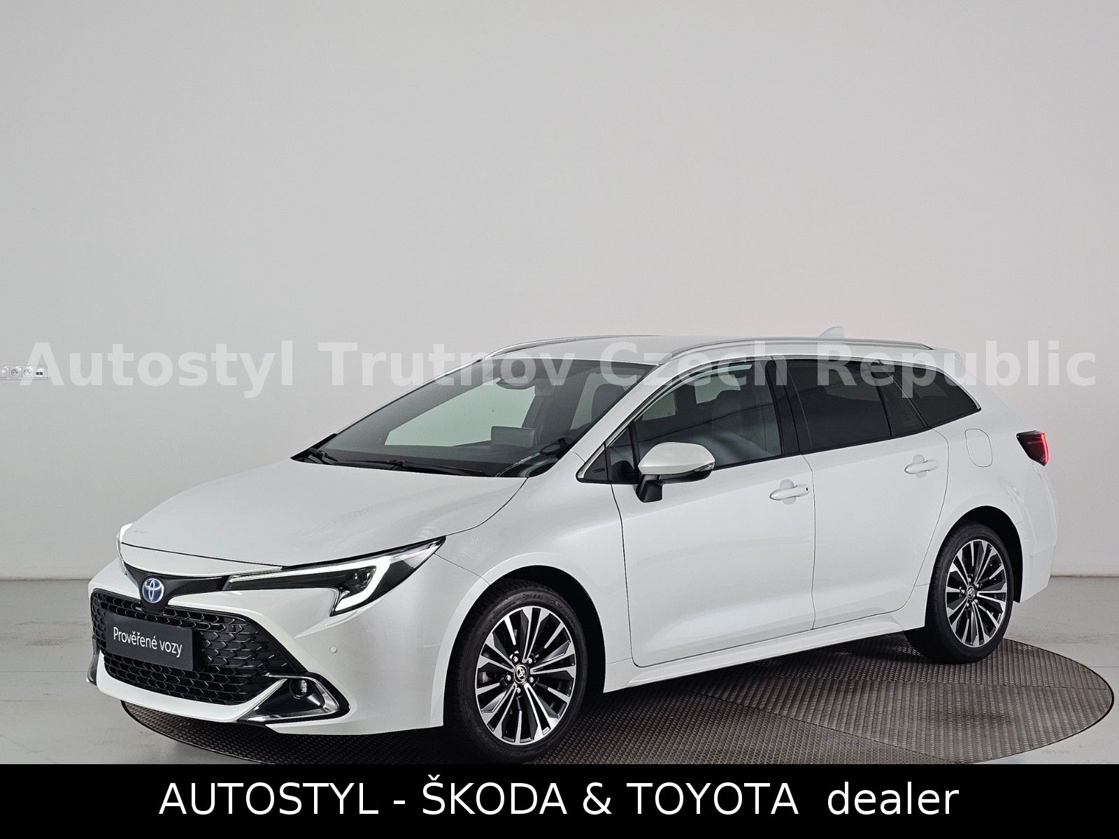 Toyota TS 2.0HEV 184k STYLE