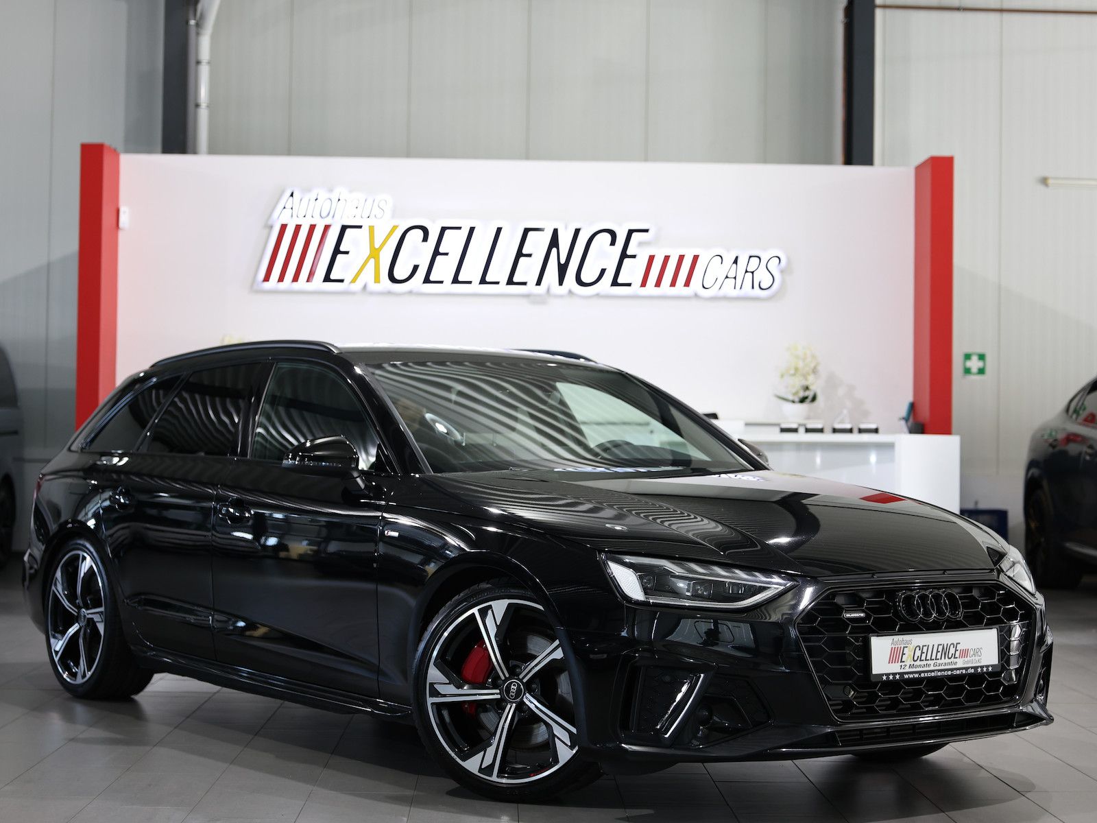 Audi A4 Avant 45 TFSI Q COMPETITION S-LINE BLACK