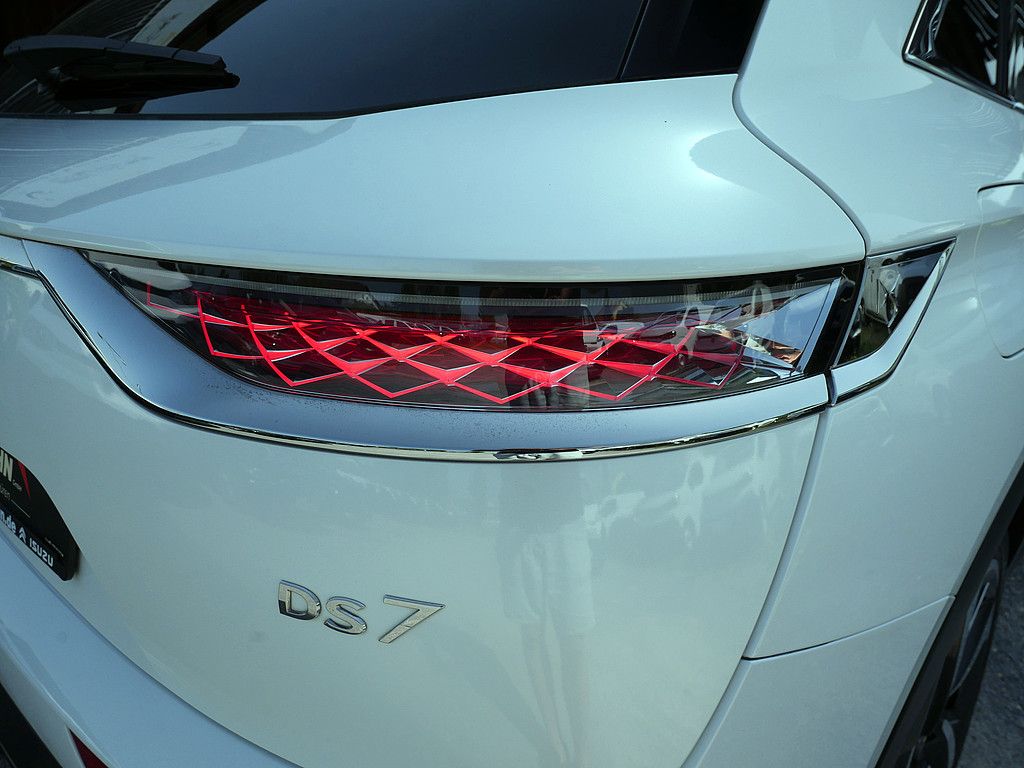 DS Automobiles DS 7 Crossback E-Tense La Premiere 4x4 LED PANO