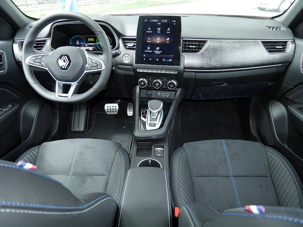 Renault Arkana ESPRIT ALPINE Full Hybrid - Samsaru's Car Outlet