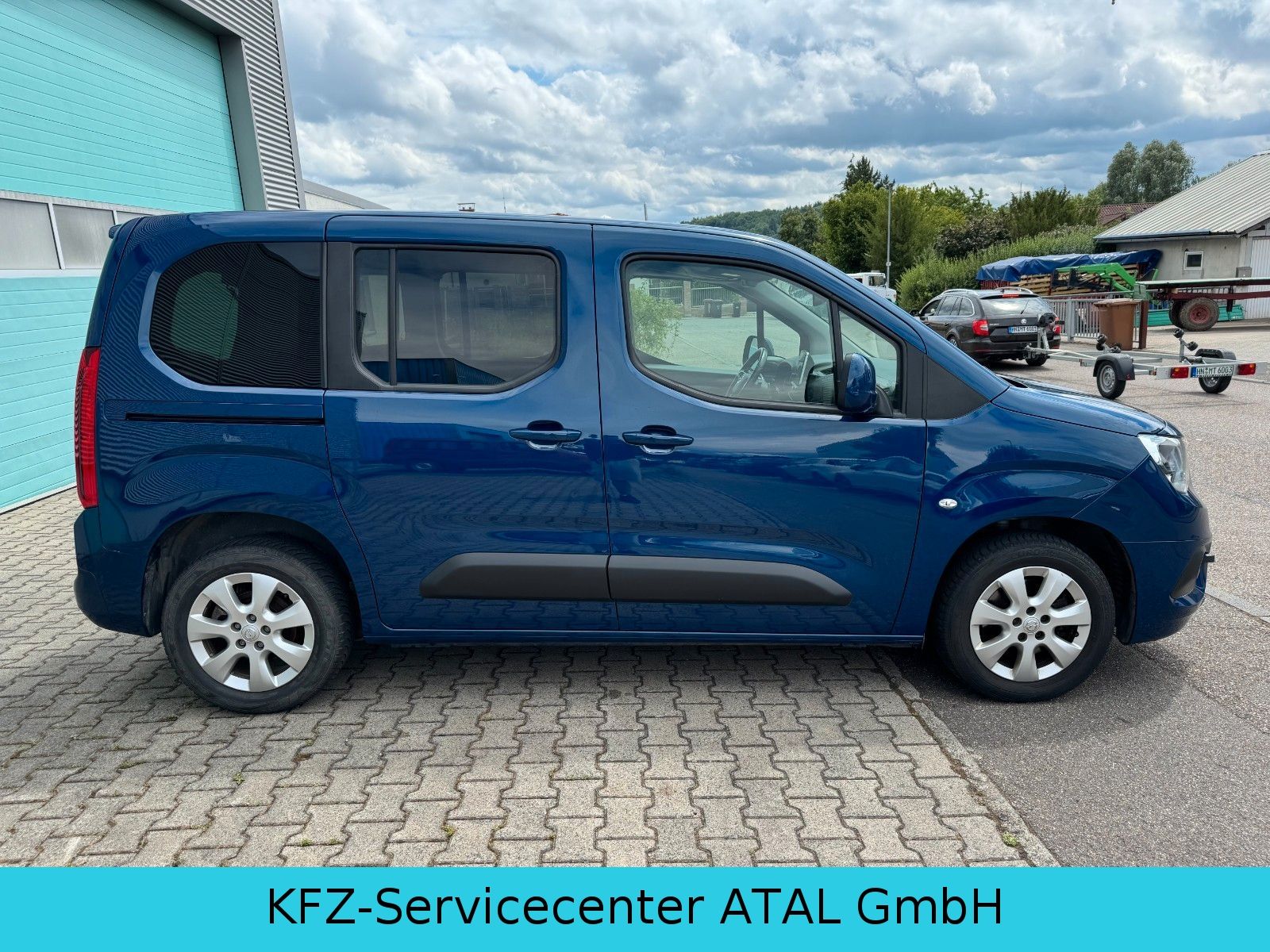 Opel Combo Life Elegance - Samsaru's Car Outlet
