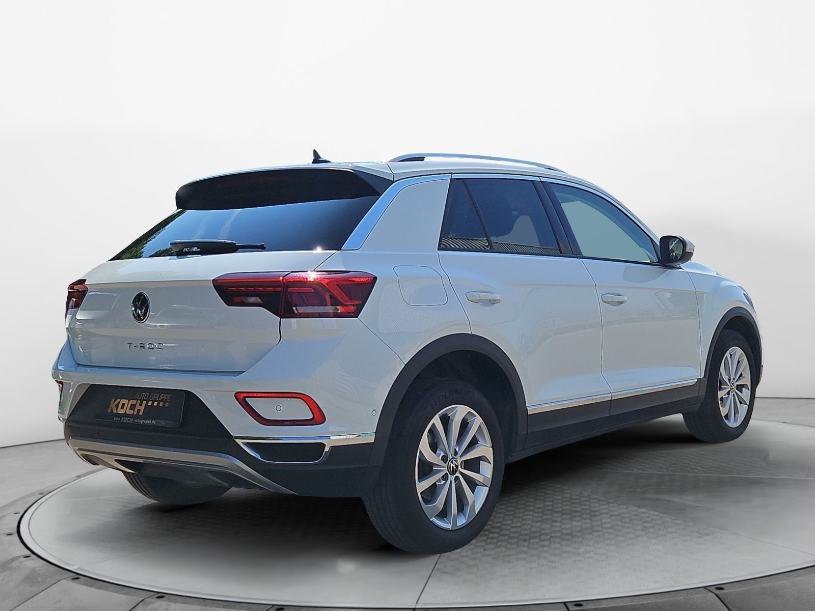 Volkswagen T-Roc 1.5 TSI Style - Samsaru's Car Outlet