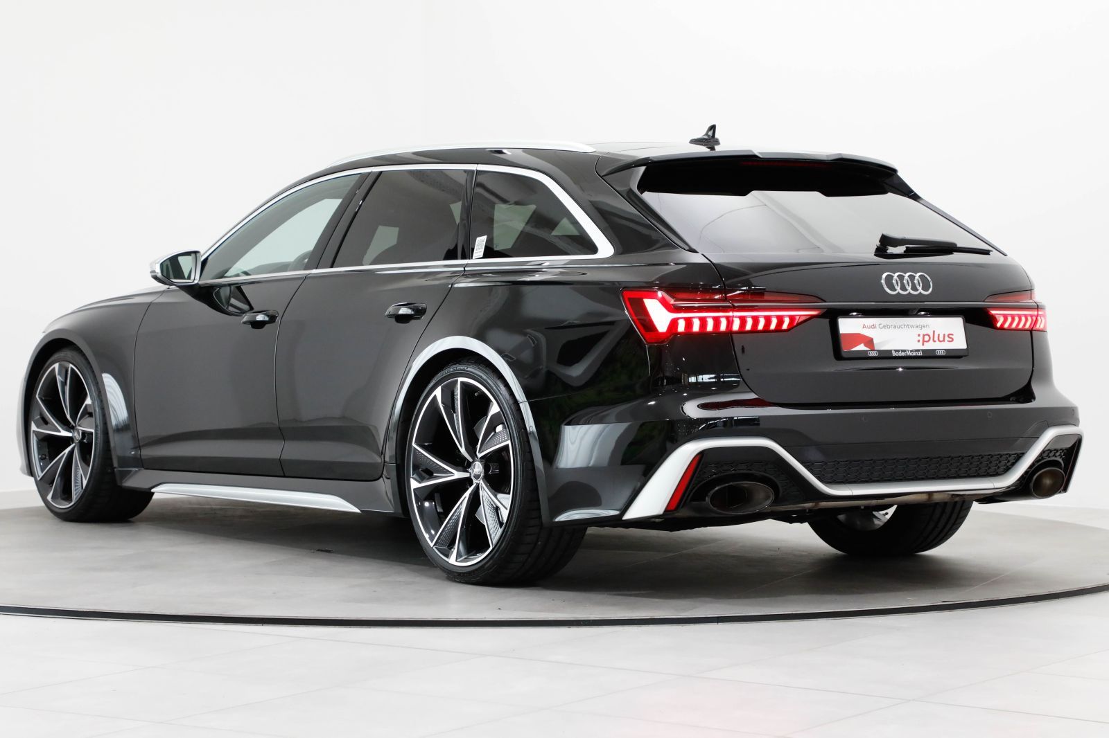 Audi RS 6 Avant AHK Matrix B&O Pano HUD RS-Dynamik