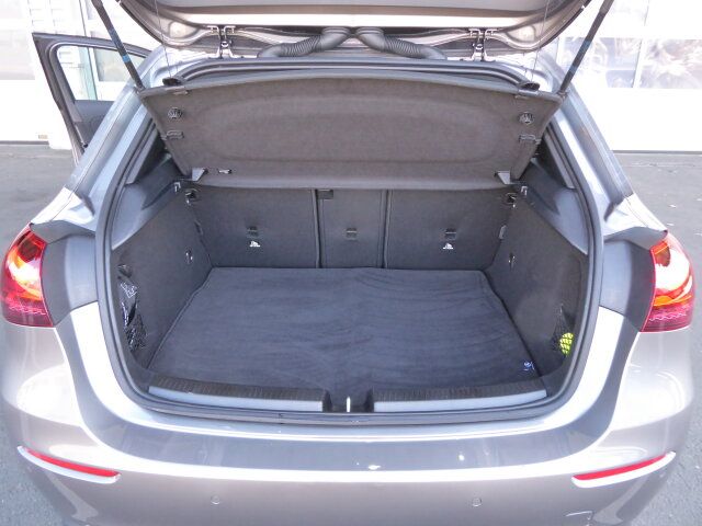 Mercedes-Benz A 200 Progressive - Samsaru's Car Outlet