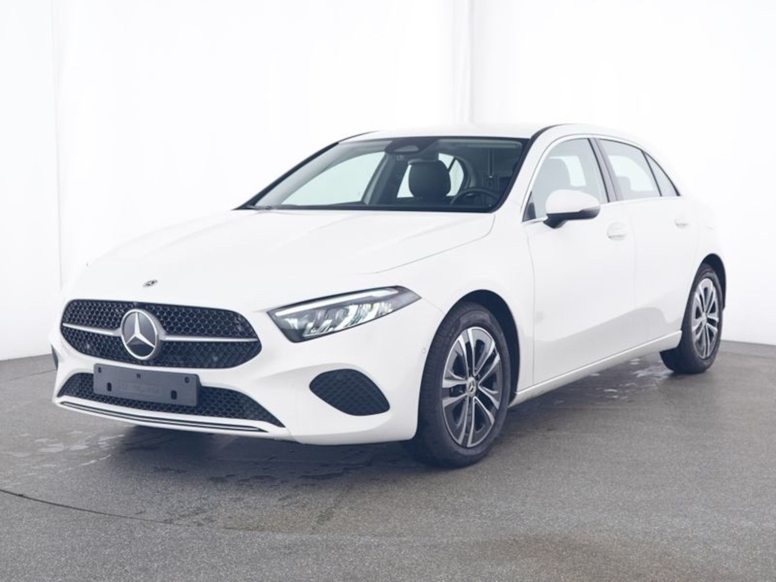 Mercedes-Benz A 180 Progressive - Samsaru's Car Outlet