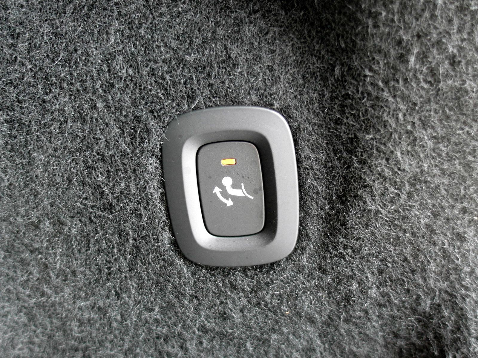 Volvo XC60 T6 AWD Plus Dark #volvocars #madebymerten