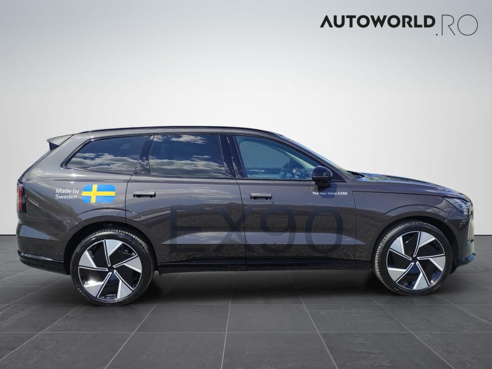 Volvo EX90