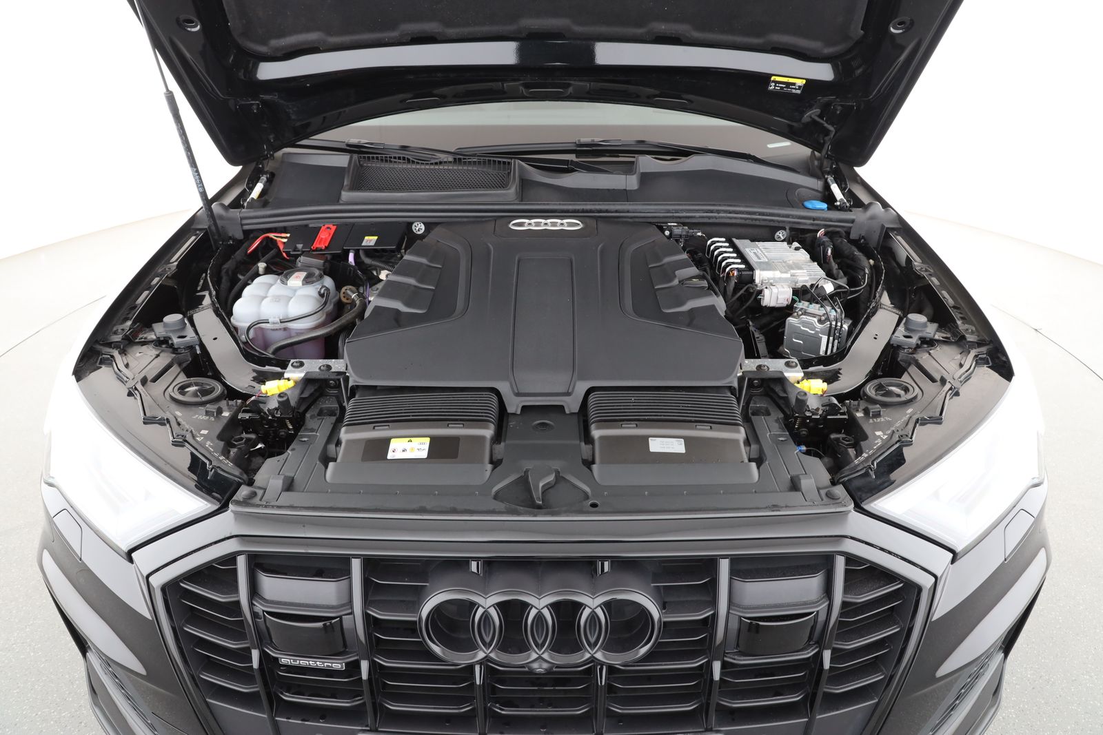 Audi Q7 45 TDI quattro S line competition plus AHK