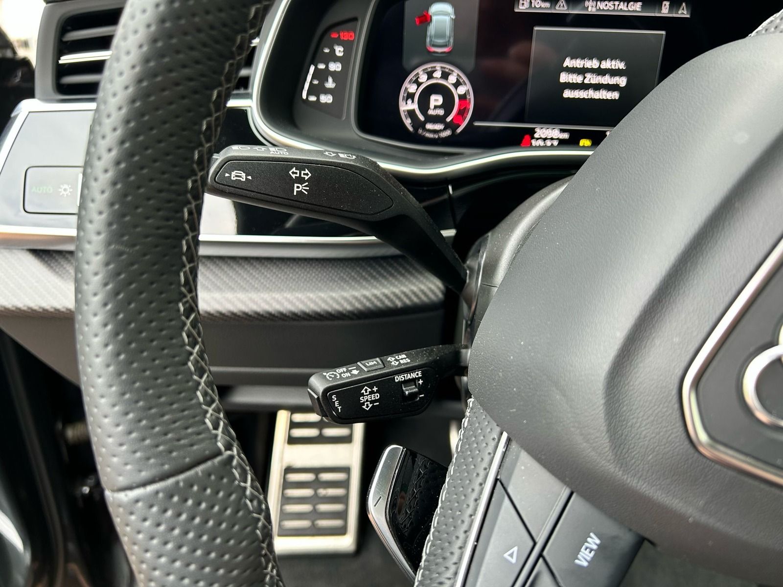 Audi RSQ8 4.0 TFSI QUT*MATRIX*PANO*CARBON*HUD*360°