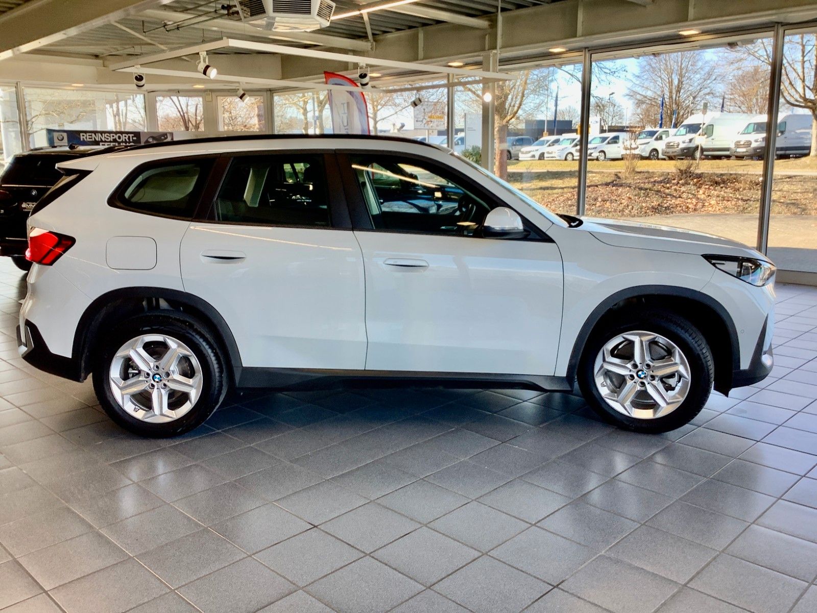 BMW X1 23 i xDrive - Samsaru's Car Outlet