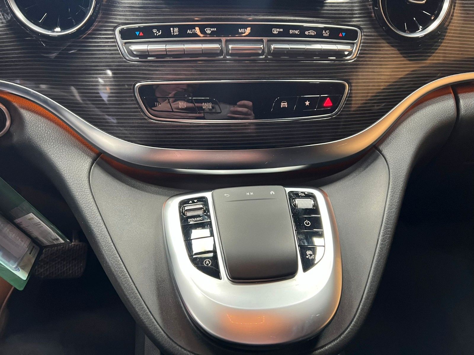 Mercedes-Benz V 220 V -Klasse V250 AVANTGARDE 4MATIC - Samsaru's Car Outlet