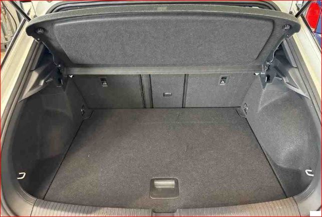 Volkswagen T-Roc 1.0 TSI R-Line - Samsaru's Car Outlet