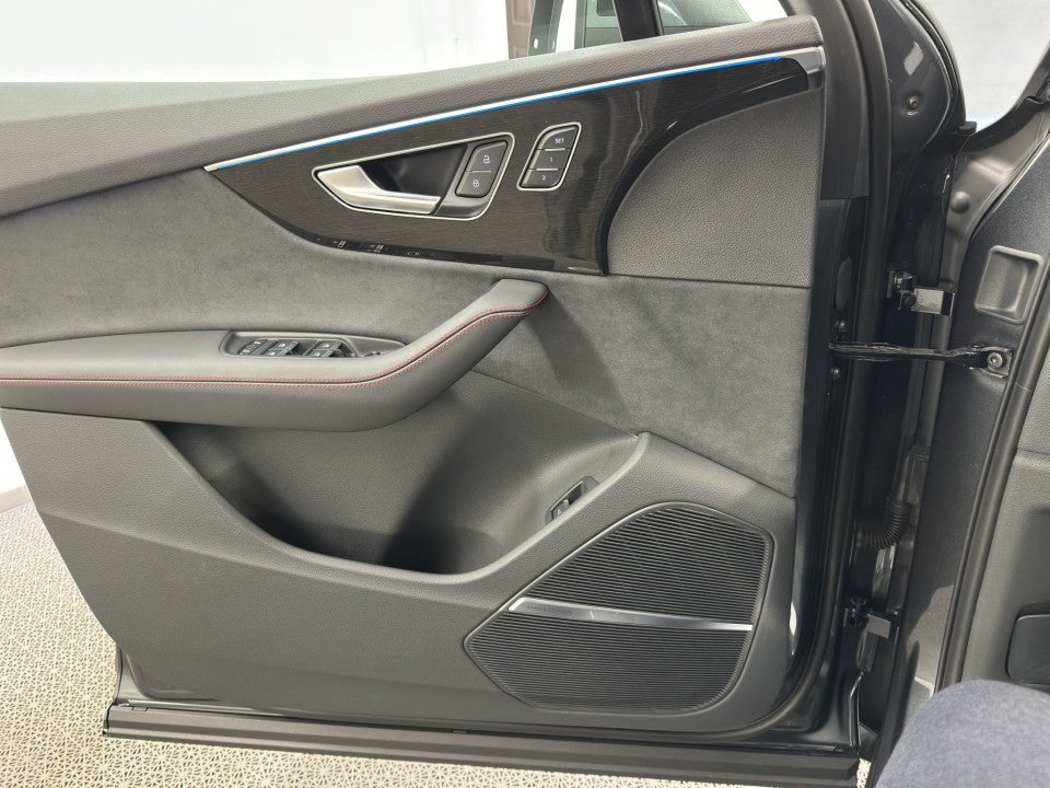 Audi Q7 (2025) S line 50 TDI quattro