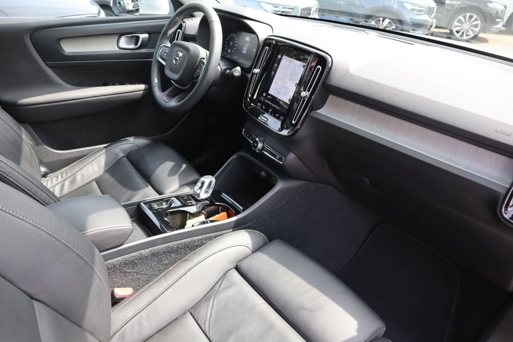 Volvo XC40 T4 Recharge DKG Plus Bright|AHK|NAVI|SHZG