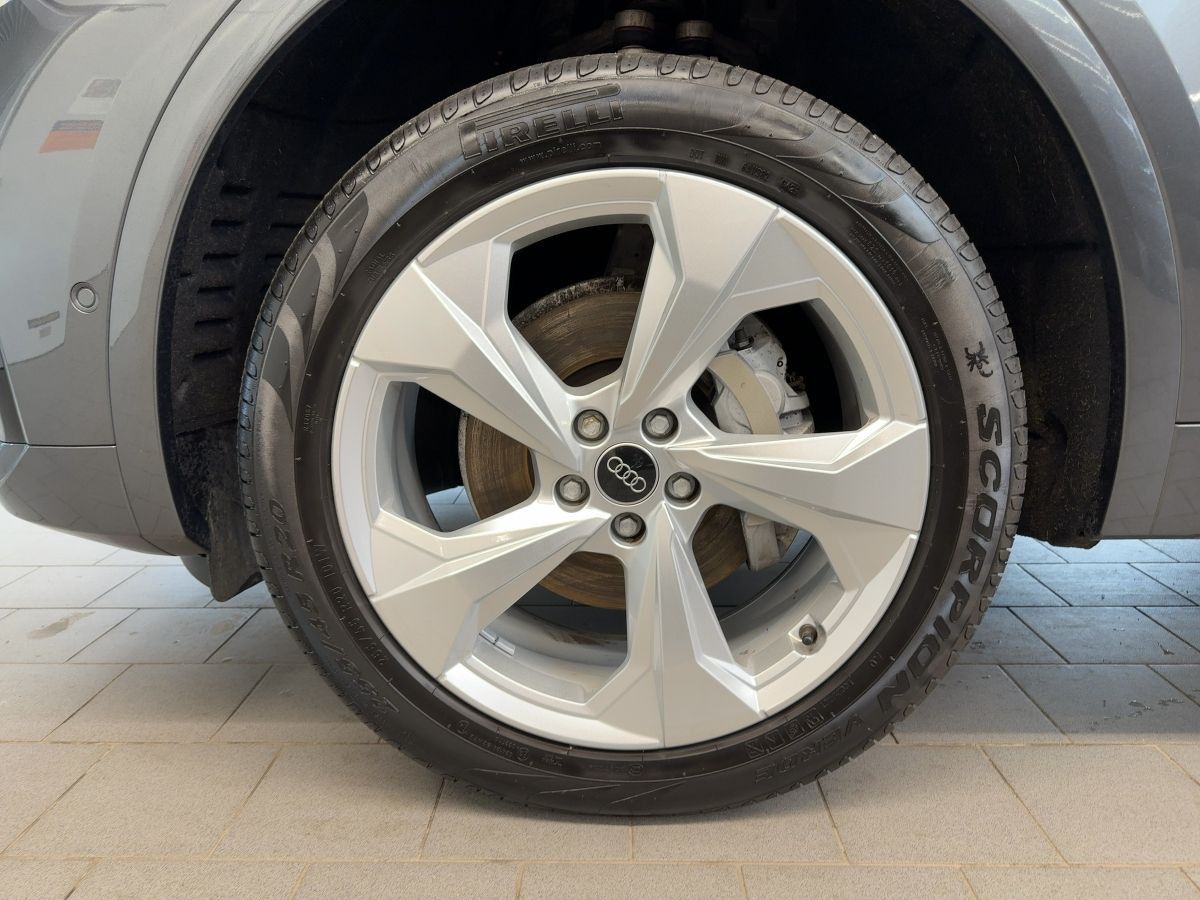 Audi Q5 Sportback S line 40 TDI quattro Matrix B&O Ka