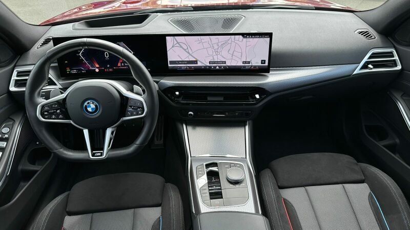BMW 330e xDrive Touring M Sport Pro AHK ACC 360 PANO