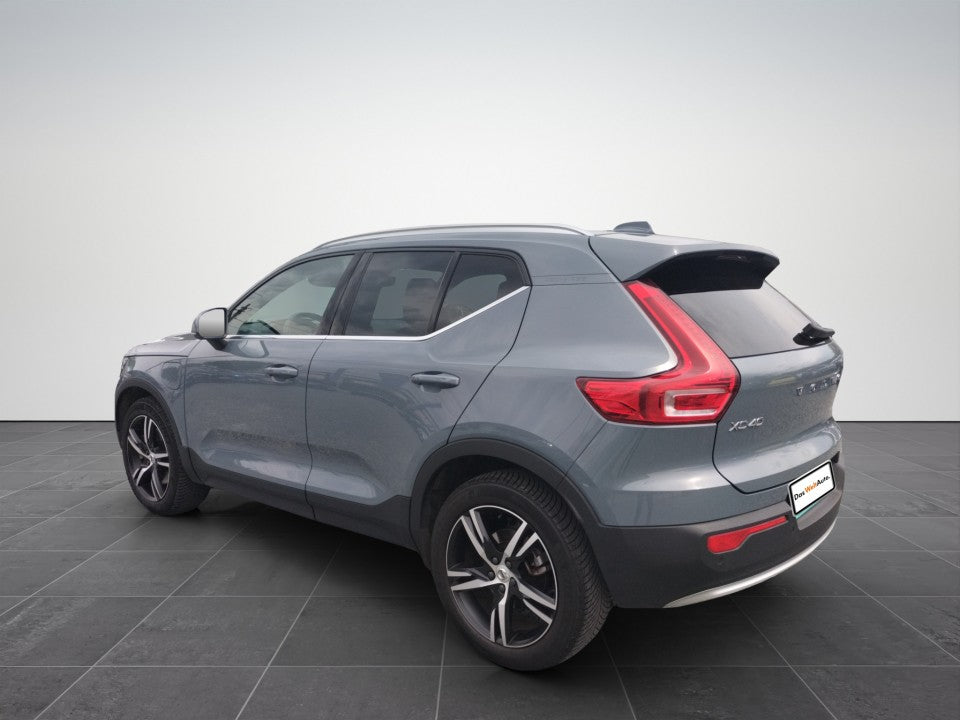 Volvo XC 40 Garantie 12 luni / Rate / Leasing / Credit / Istoric si km certificati