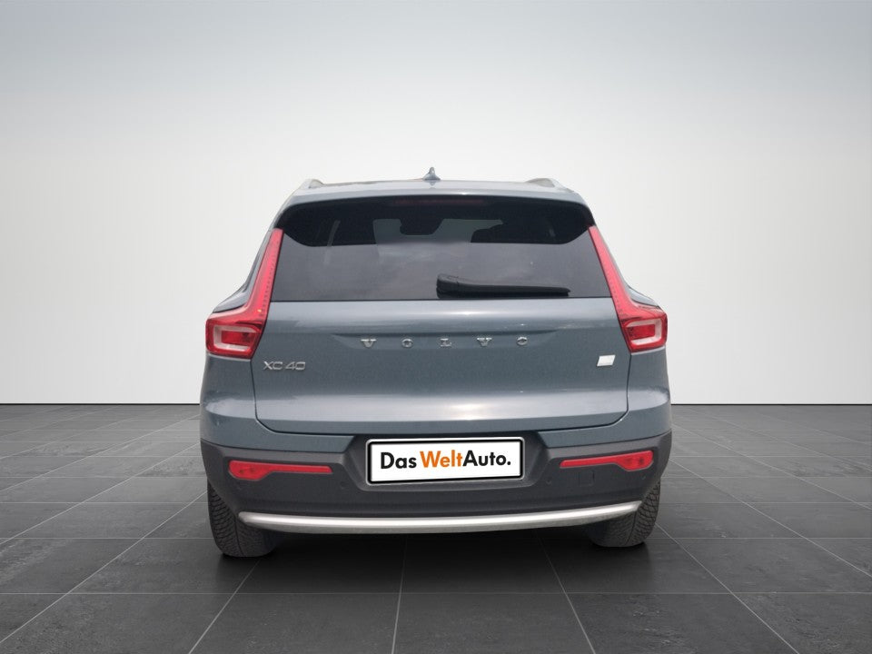 Volvo XC 40 Garantie 12 luni / Rate / Leasing / Credit / Istoric si km certificati