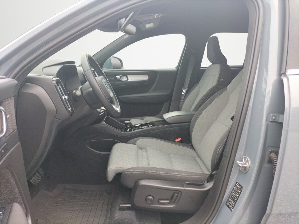 Volvo XC 40 Garantie 12 luni / Rate / Leasing / Credit / Istoric si km certificati