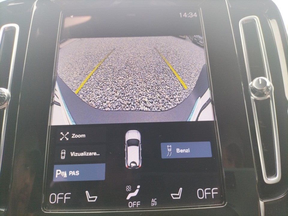Volvo XC 40 Garantie 12 luni / Rate / Leasing / Credit / Istoric si km certificati