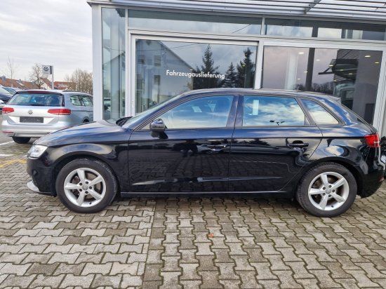 Audi A3 Sportback 35 TFSI S-Tronic - Samsaru's Car Outlet