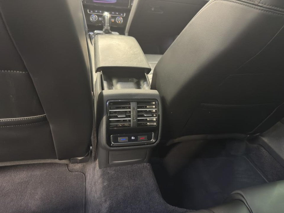 Volkswagen Passat 2.0 BiTDI DSG 4Motion Highline