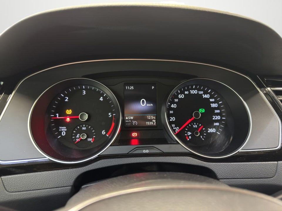 Volkswagen Passat 2.0 BiTDI DSG 4Motion Highline