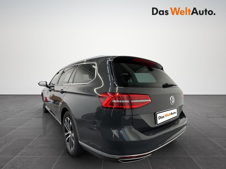 Volkswagen Passat 2.0 BiTDI DSG 4Motion Highline