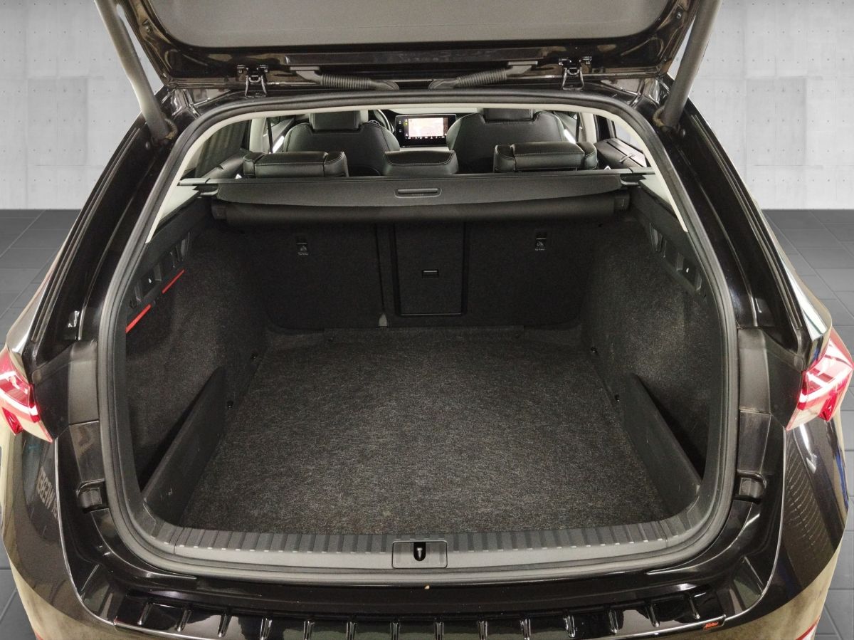 Skoda Octavia Combi 1.5 TSI Style - Samsaru's Car Outlet