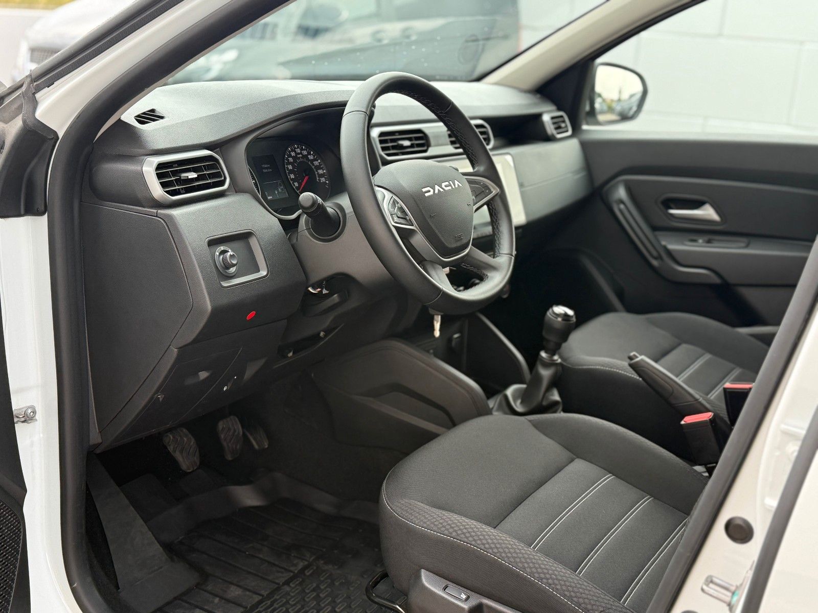 Dacia Duster II Expression 4WD - Samsaru's Car Outlet