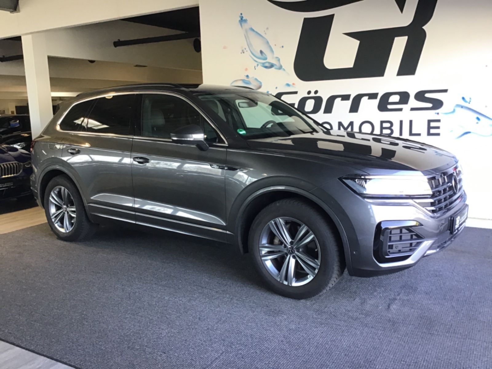 Volkswagen Touareg R-Line 4Motion
