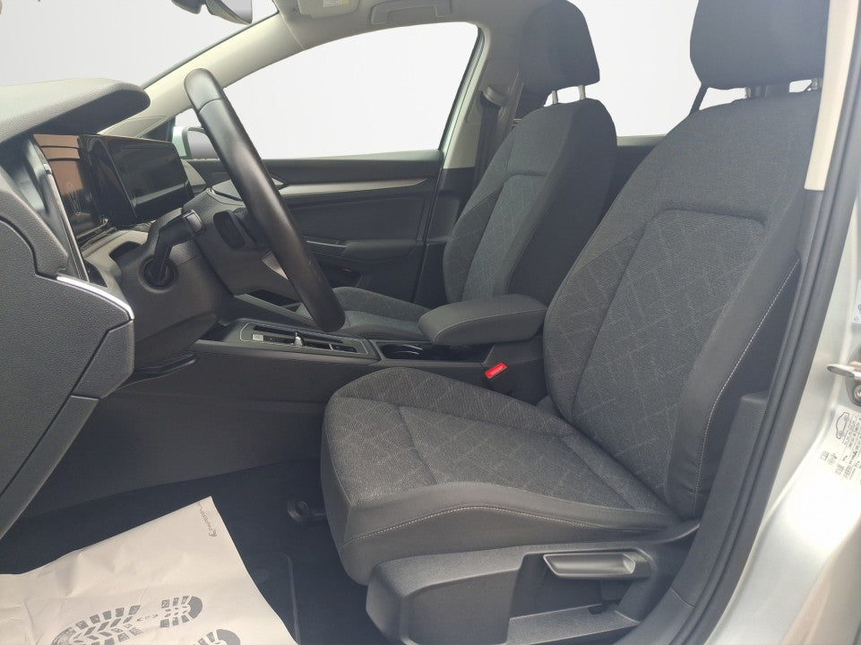 Volkswagen Golf Garantie 12 luni / Rate / Leasing / Credit / Istoric si km certificati