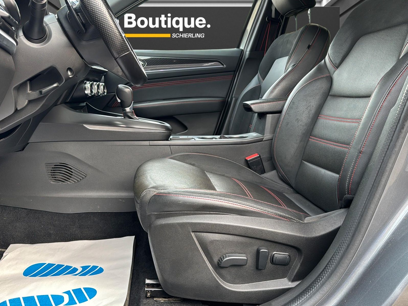 Renault Arkana 1.3 TCe R.S. Line - Samsaru's Car Outlet