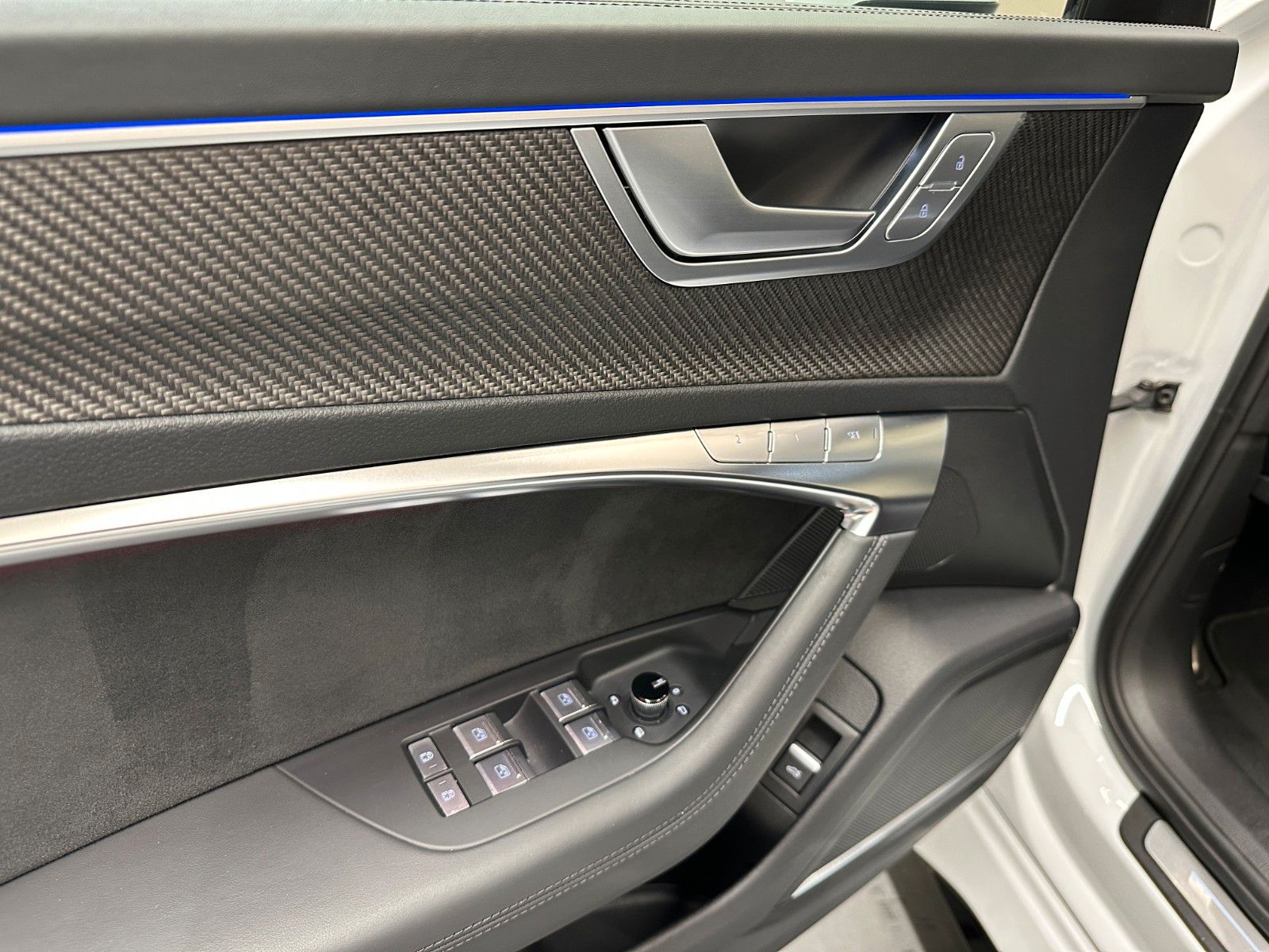Audi RS6 Avant 4.0 TFSI quattro *1.HAND*KERAMIK*PANO*