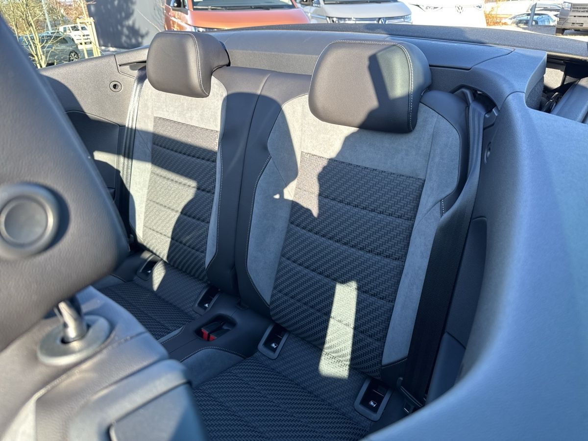 Volkswagen T-Roc Cabrio R-Line - Samsaru's Car Outlet