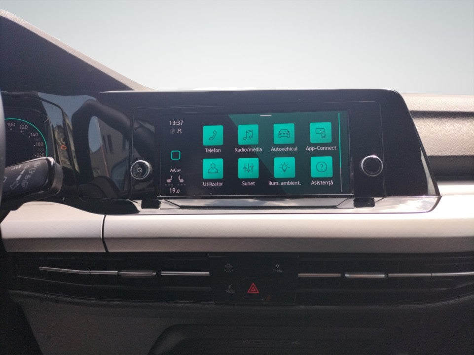 Volkswagen Golf Garantie 12 luni / Rate / Leasing / Credit / Istoric si km certificati