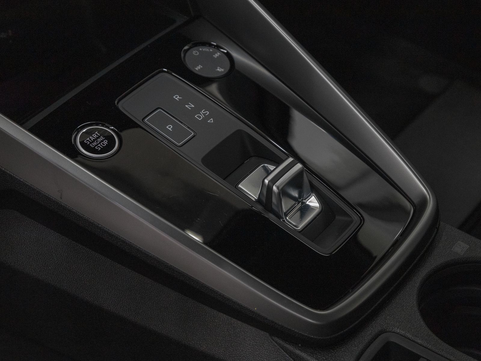 Audi A3 Sportback 35 TFSI ADVANCED e - Samsaru's Car Outlet